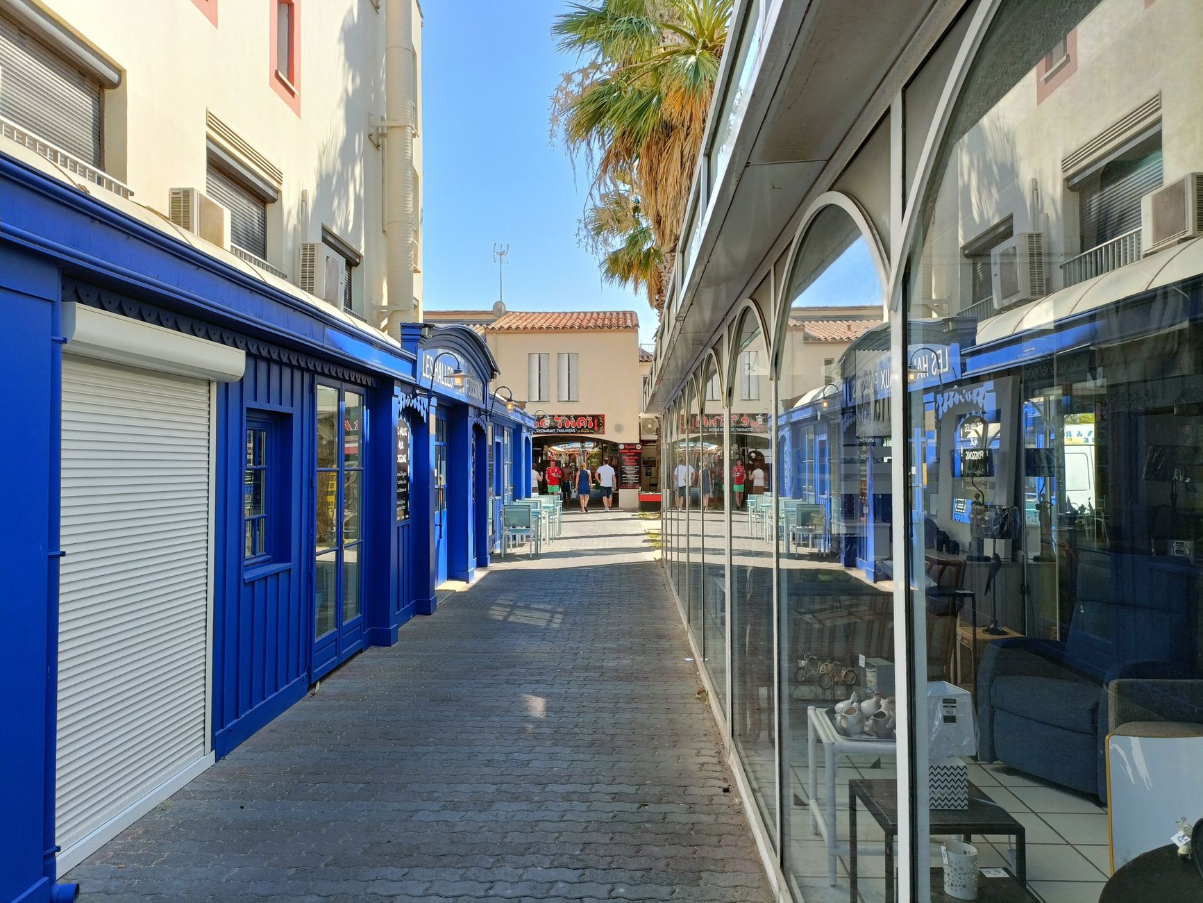 Agence immobilière commerciale équipe à Clichy